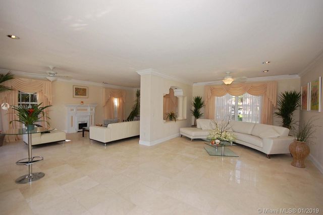 $3,125,000 | 309 Centre Island, Golden Beach, FL 33160