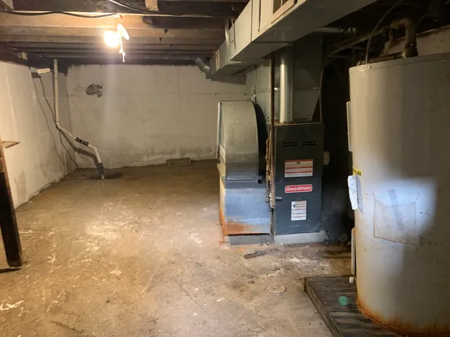 $100,440 | 430 23rd Avenue, Bellwood, IL 60104