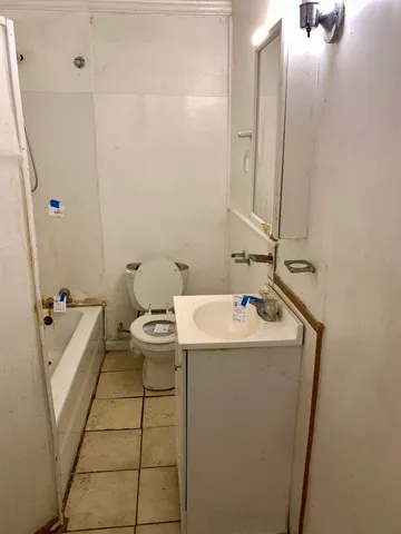 $100,440 | 430 23rd Avenue, Bellwood, IL 60104