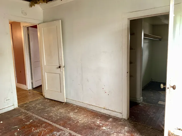 $100,440 | 430 23rd Avenue, Bellwood, IL 60104