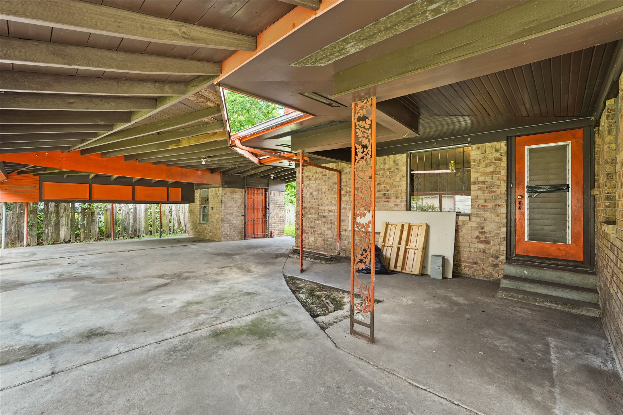 2315 Leffingwell Street Houston, TX 77026 - Photo 13 of 17 a backyard of a house with barbeque oven table and chairs