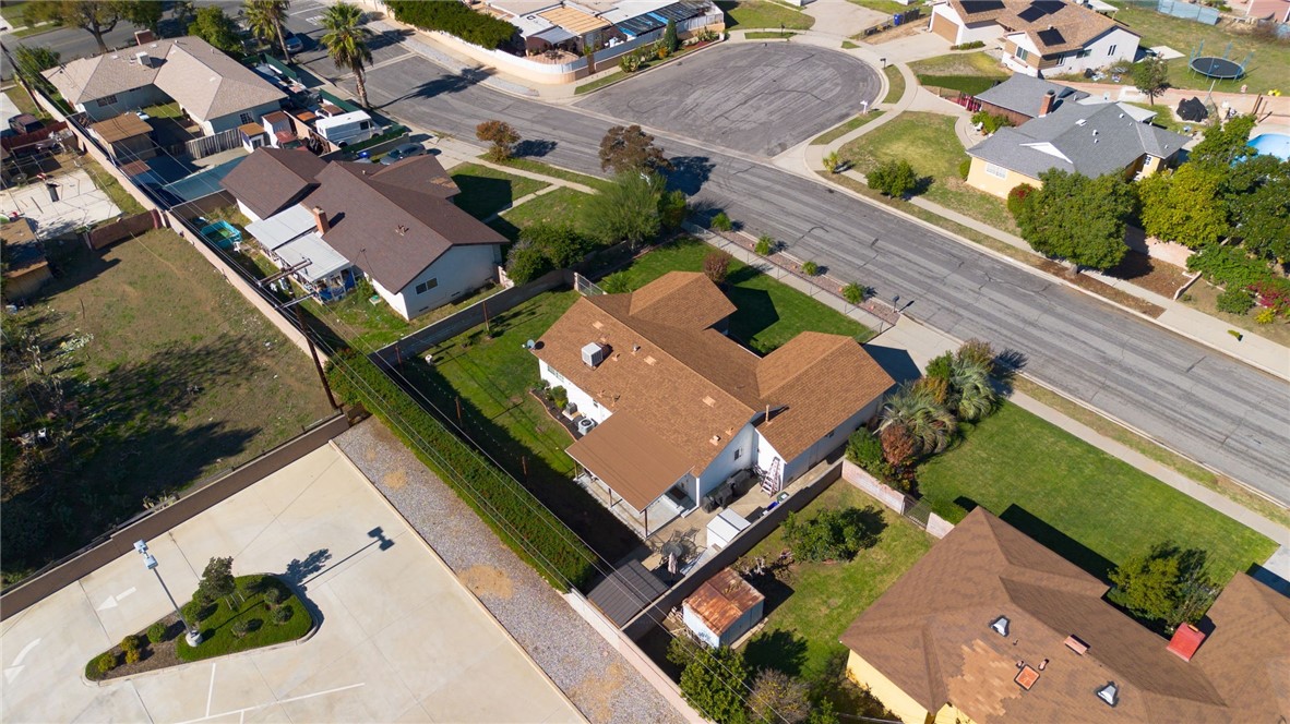 255 West Valencia Street Rialto, CA 92376 - Photo 32 of 34 an aerial view of a house