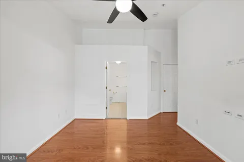 $560,000 | 11204 Edson Park Place, Unit 8, Rockville, MD 20852