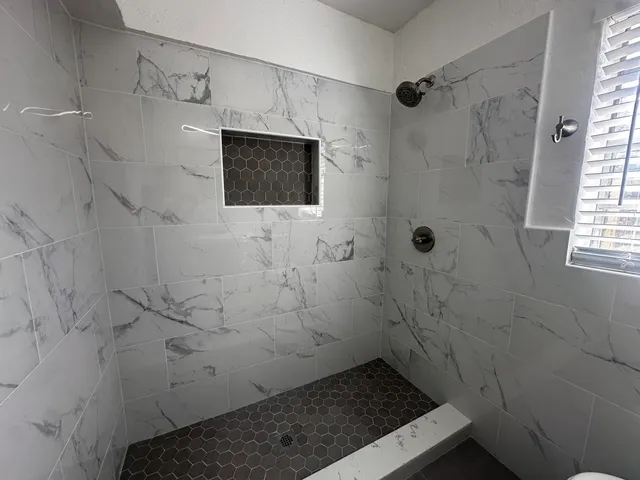 $1,900 | 3874 7th Avenue North, Unit 3874, Palm Springs, FL 33461