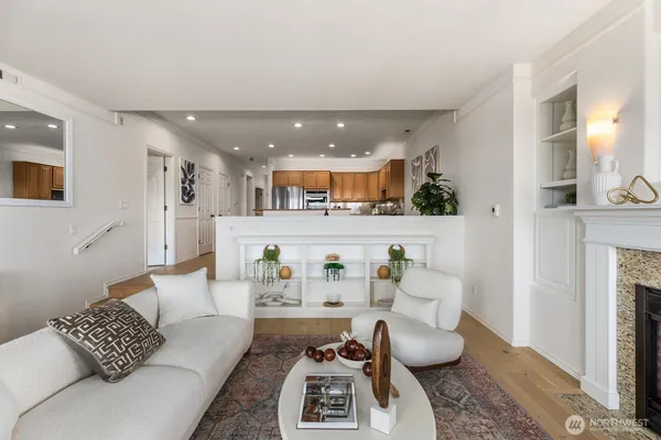 $798,000 | 2349 Harbor Avenue Southwest, Unit 701, Seattle, WA 98126