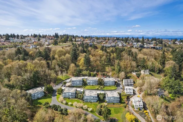 $798,000 | 2349 Harbor Avenue Southwest, Unit 701, Seattle, WA 98126