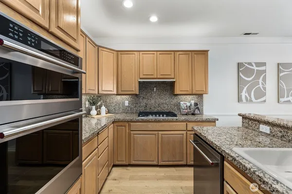 $798,000 | 2349 Harbor Avenue Southwest, Unit 701, Seattle, WA 98126