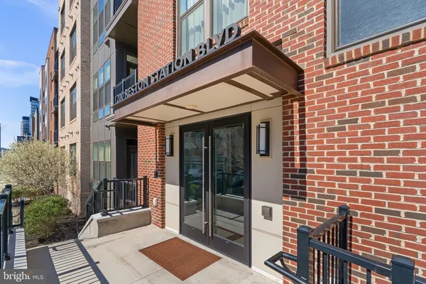 $749,000 | 11200 Reston Station Boulevard, Unit 208, Reston, VA 20190
