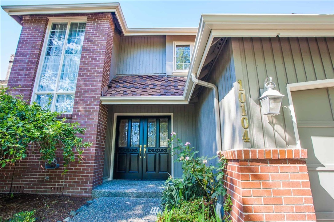 10104 Northeast 153rd Street Bothell, WA 98011 - Photo 2 of 24 Gallery Image 2
