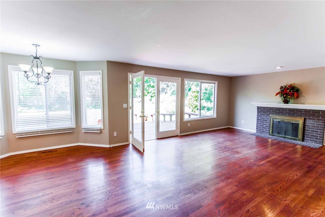 10104 Northeast 153rd Street Bothell, WA 98011 - Photo 11 of 24 Gallery Image 11