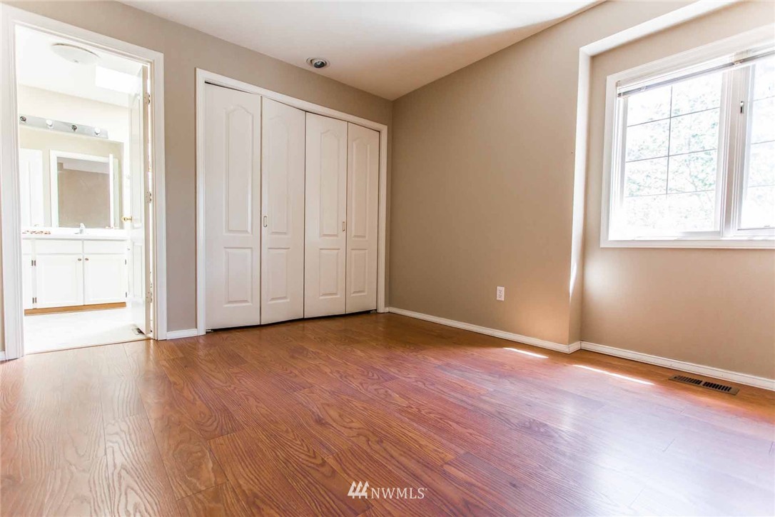 10104 Northeast 153rd Street Bothell, WA 98011 - Photo 15 of 24 Gallery Image 15