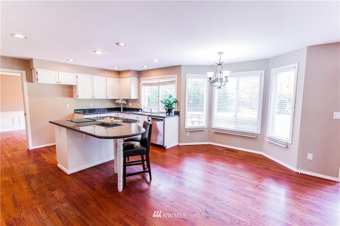 10104 Northeast 153rd Street Bothell, WA 98011 - Photo 9 of 24 Gallery Image 9