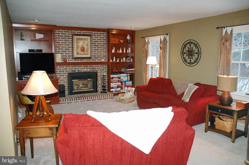 529 Randolph Drive Lititz, PA 17543 - Photo 15 of 30 Gallery Image 15