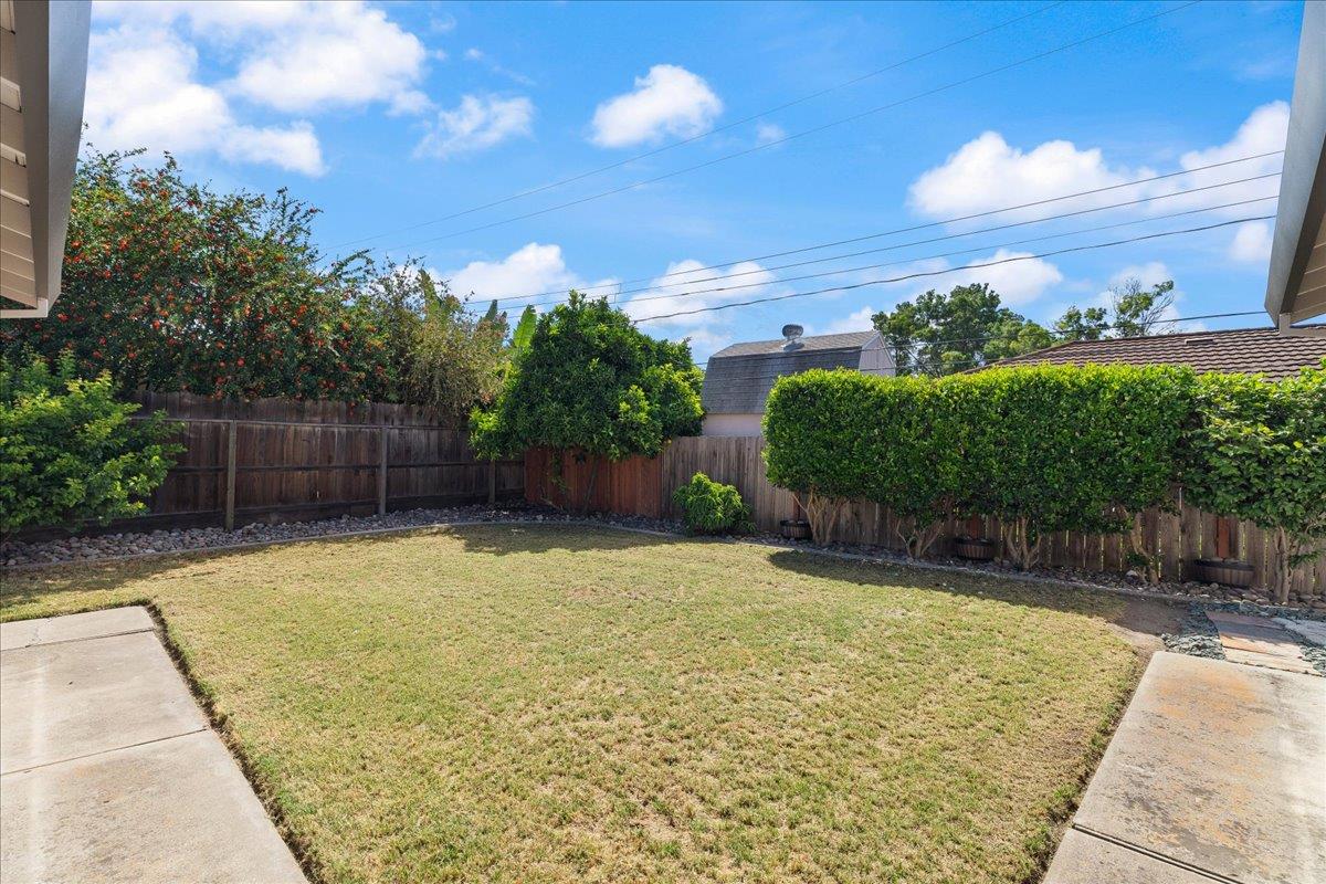 3070 Del Rio Drive Stockton, CA 95204 - Photo 36 of 41