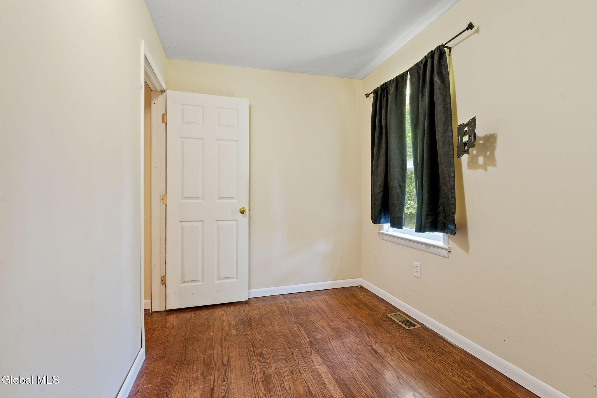367 Closson Road Glenville, NY 12302 - Photo 38 of 55 31-web-or-mls-367-closson-rd