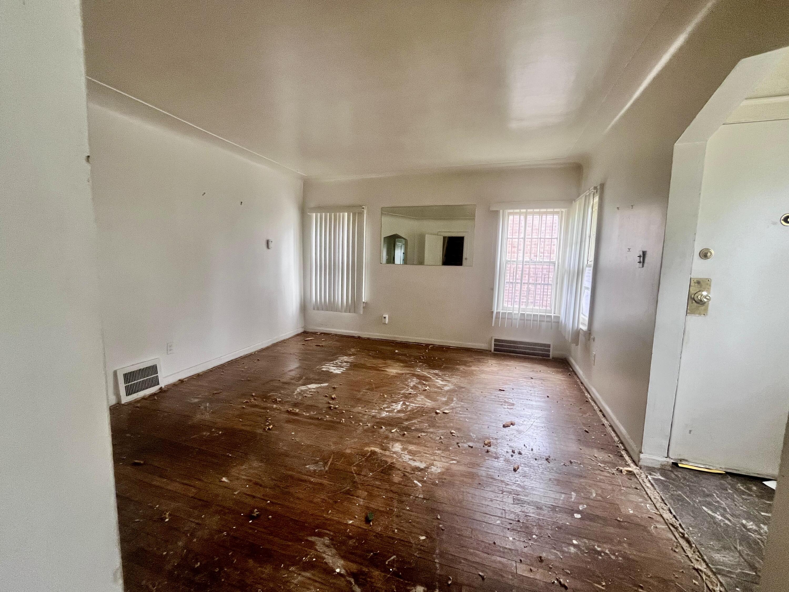 19249 Marx Street Detroit, MI 48203 - Photo 4 of 20 20260520_151517000_iOS 2