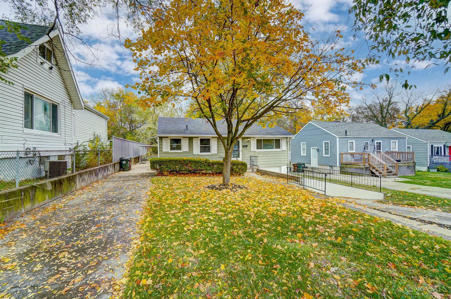 111 Burton Road Middletown, OH 45044 - Photo 3 of 34 Gallery Image 3