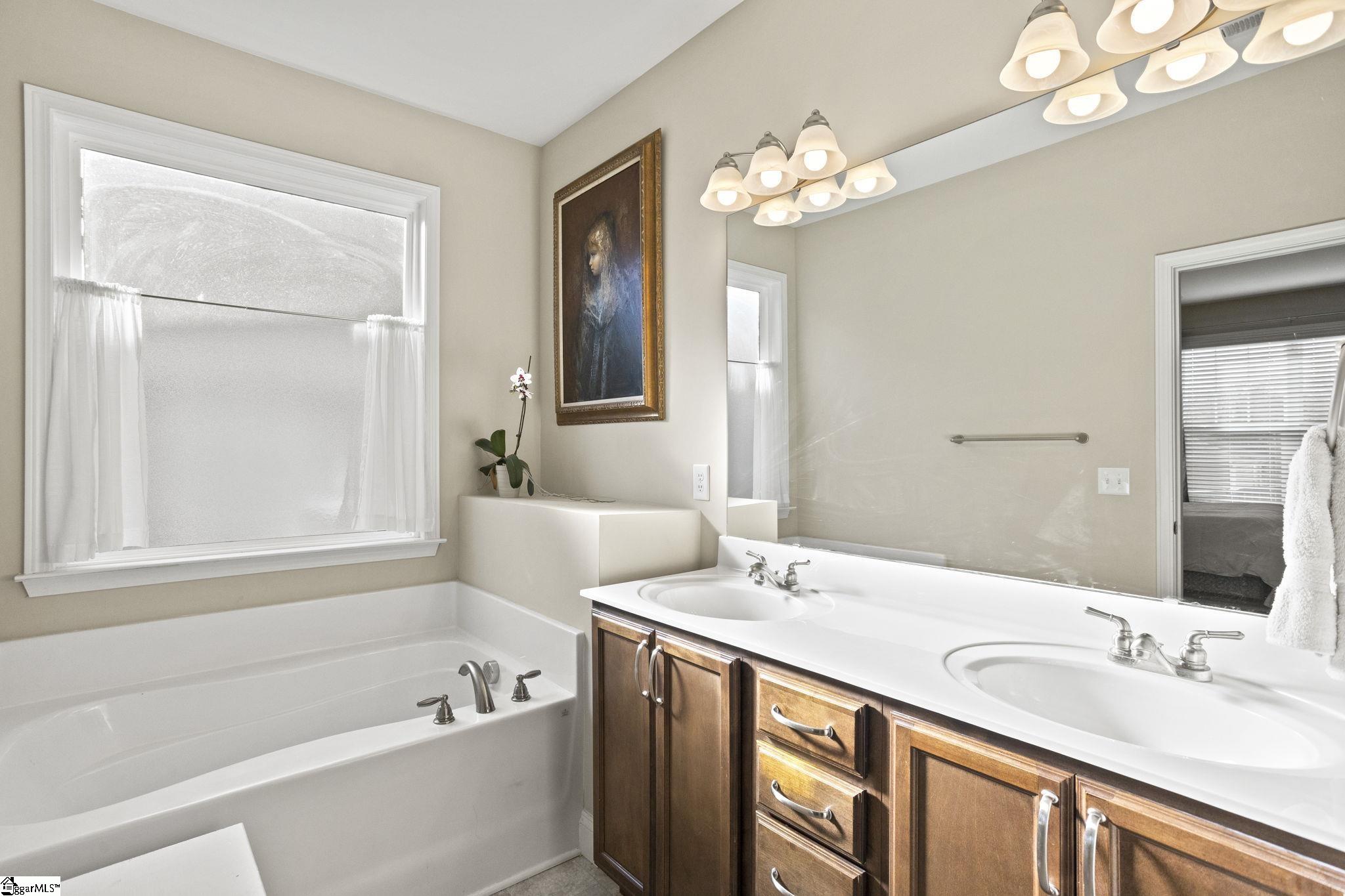 718 Corley Way Greer, SC 29651 - Photo 16 of 36