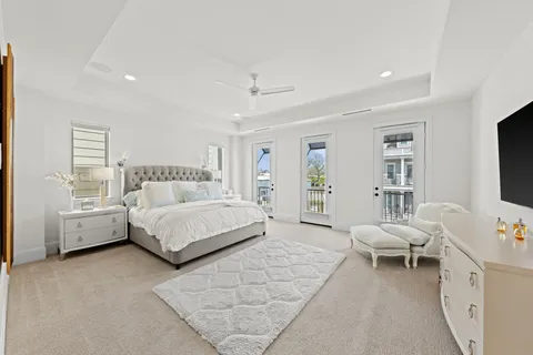 $829,000 | 110 East 26th Street, Unit B, Houston, TX 77008