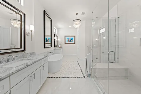$829,000 | 110 East 26th Street, Unit B, Houston, TX 77008
