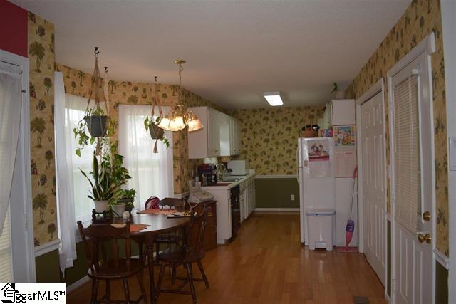 118 Highland Ridge Trail Boiling Springs, SC 29316 - Photo 3 of 11