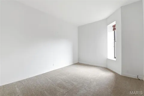 $169,900 | 422 Lake Avenue, Unit 5, St. Louis, MO 63108