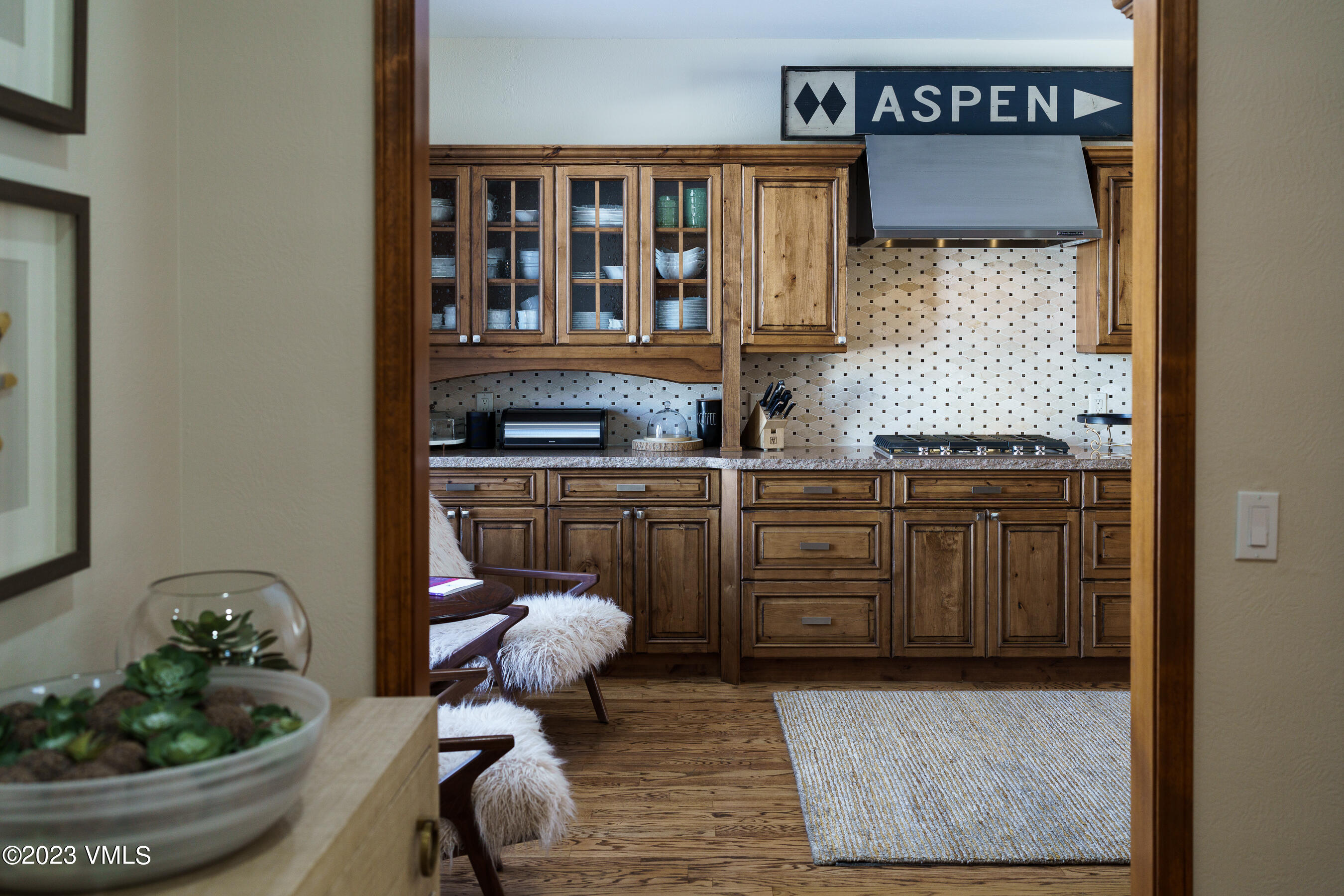 176 Windermere Circle Edwards, CO 81632 - Photo 8 of 42 a kitchen with a sink and cabinets