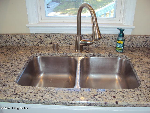 7644 3rd Street Road Louisville, KY 40214 - Photo 14 of 56 DSC02490