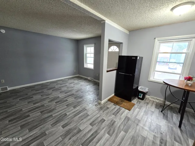 $229,900 | 260 Donald Avenue, Schenectady, NY 12304