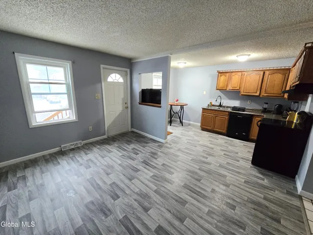 $229,900 | 260 Donald Avenue, Schenectady, NY 12304