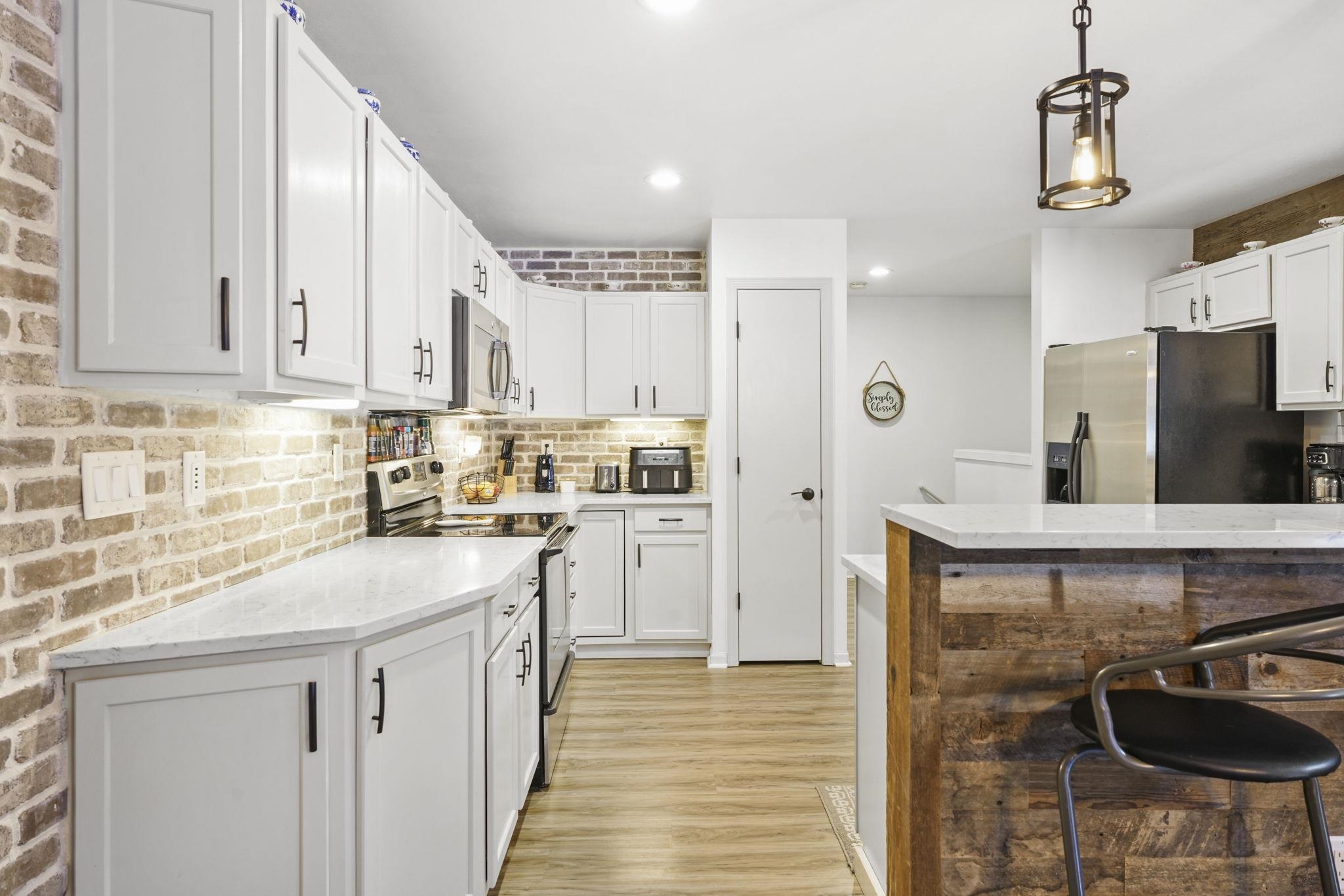 1033 Vista Ridge Drive Mount Horeb, WI 53572 - Photo 19 of 42