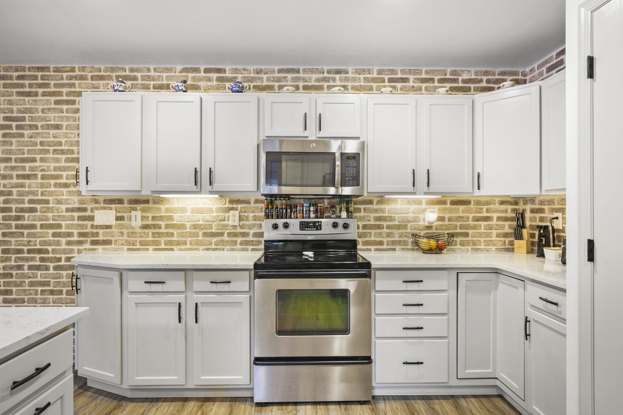 1033 Vista Ridge Drive Mount Horeb, WI 53572 - Photo 23 of 42