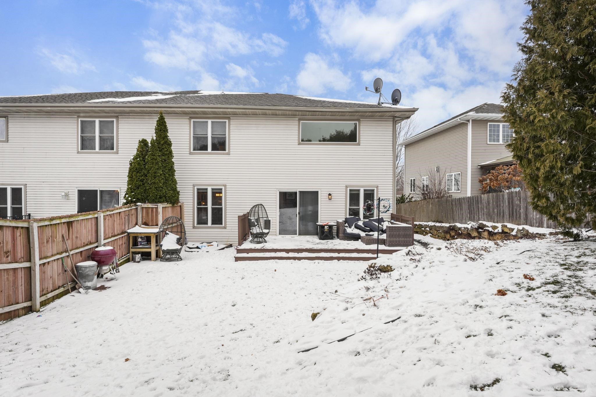 1033 Vista Ridge Drive Mount Horeb, WI 53572 - Photo 7 of 42