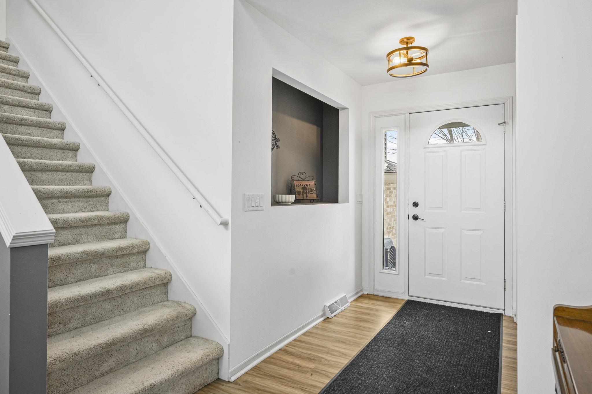 1033 Vista Ridge Drive Mount Horeb, WI 53572 - Photo 10 of 42