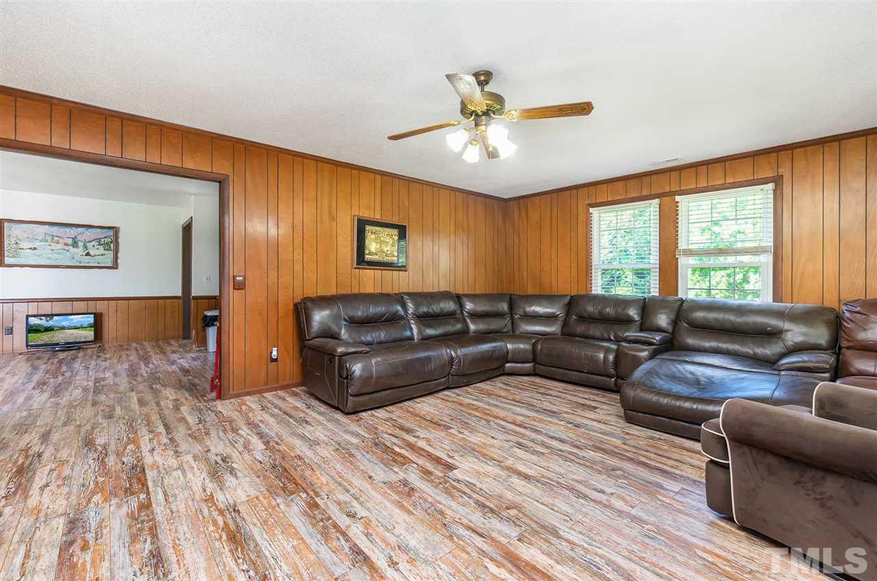 1110 Bryan Road Newton Grove, NC 28366 - Photo 4 of 30 Gallery Image 4