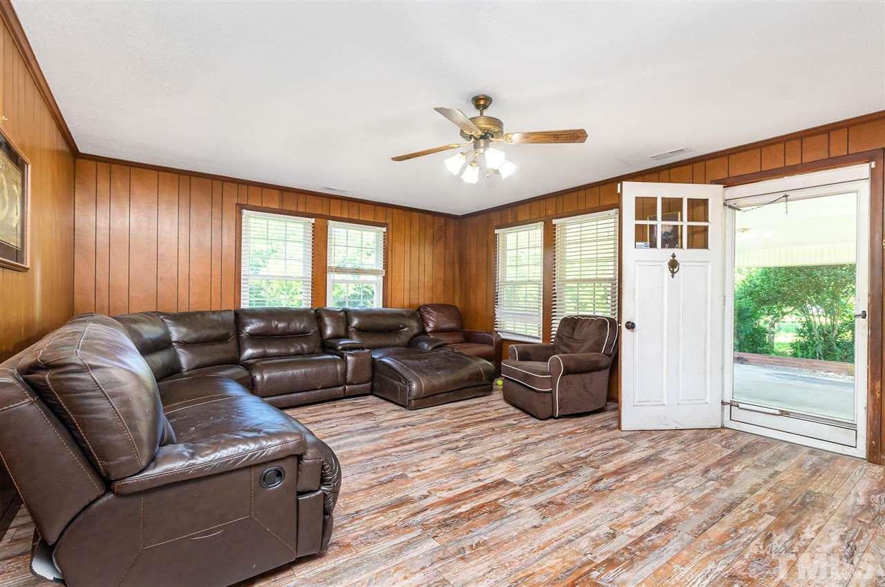 1110 Bryan Road Newton Grove, NC 28366 - Photo 5 of 30 Gallery Image 5