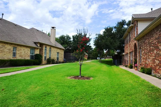 $463,400 | 3912 Sovereign Drive, Bedford, TX 76021