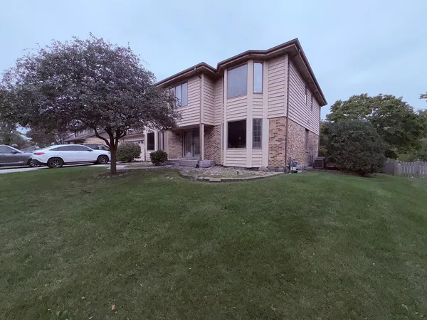 $200,000 | 3013 Carmel Drive, Flossmoor, IL 60422