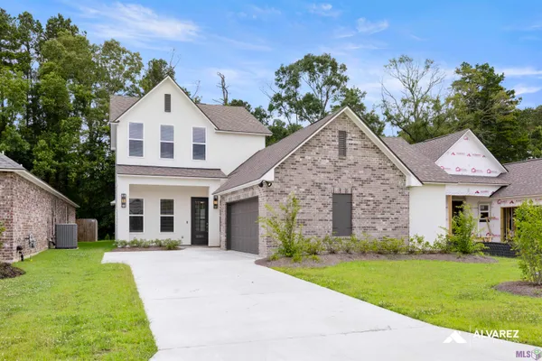 $379,990 | 25281 Burlington Drive, Denham Springs, LA 70726