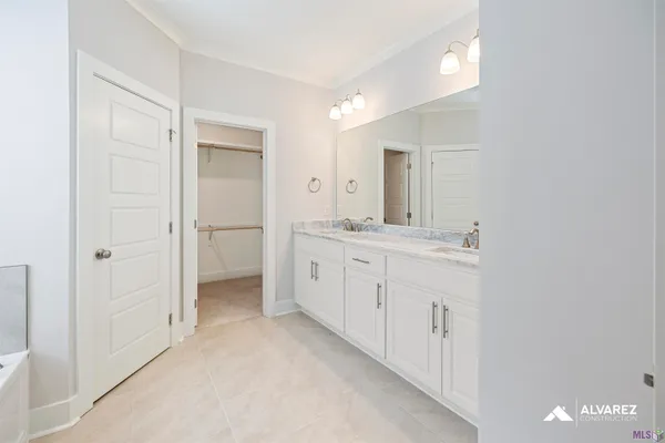 $379,990 | 25281 Burlington Drive, Denham Springs, LA 70726