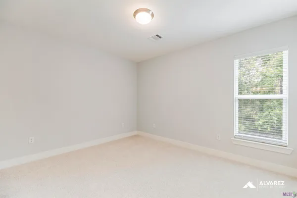 $379,990 | 25281 Burlington Drive, Denham Springs, LA 70726