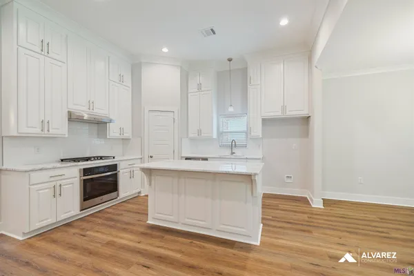 $379,990 | 25281 Burlington Drive, Denham Springs, LA 70726