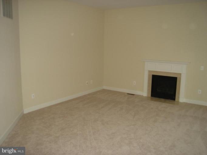 14563 Old Mill Road Centreville, VA 20121 - Photo 12 of 29 Family Room