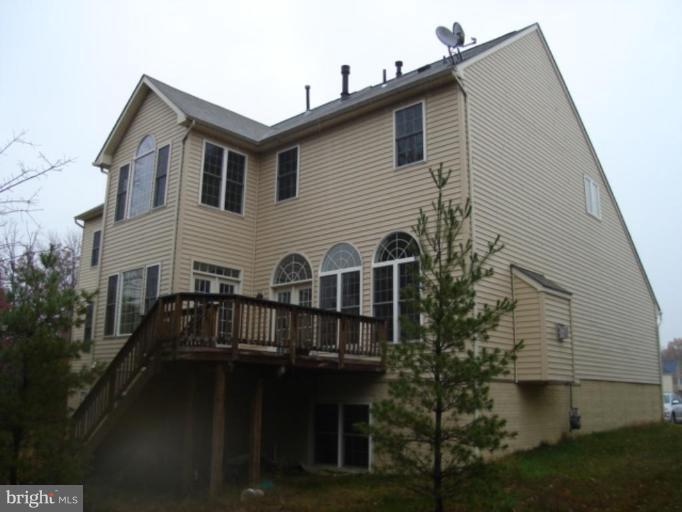 14563 Old Mill Road Centreville, VA 20121 - Photo 21 of 29 Exterior (Rear)