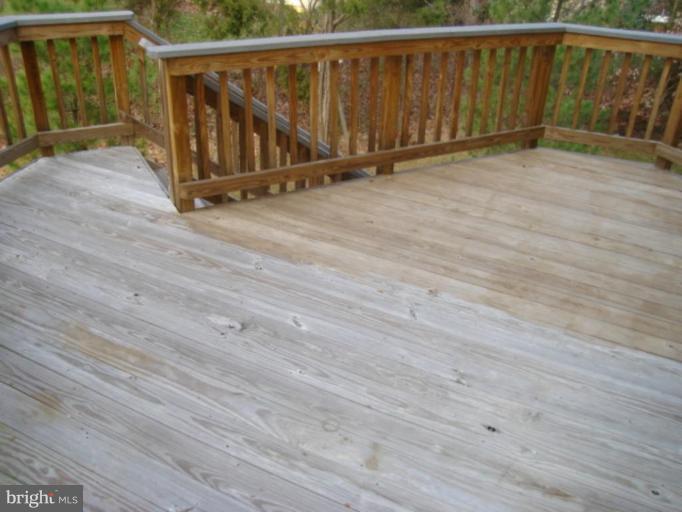 14563 Old Mill Road Centreville, VA 20121 - Photo 29 of 29 Deck
