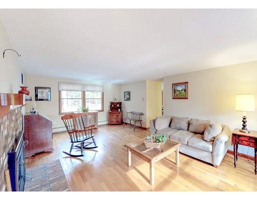 365 Leverett Road Amherst, MA 01002 - Photo 8 of 24