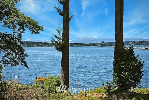 2841 Evergreen Point Road Medina, WA 98039 - Photo 1 of 9