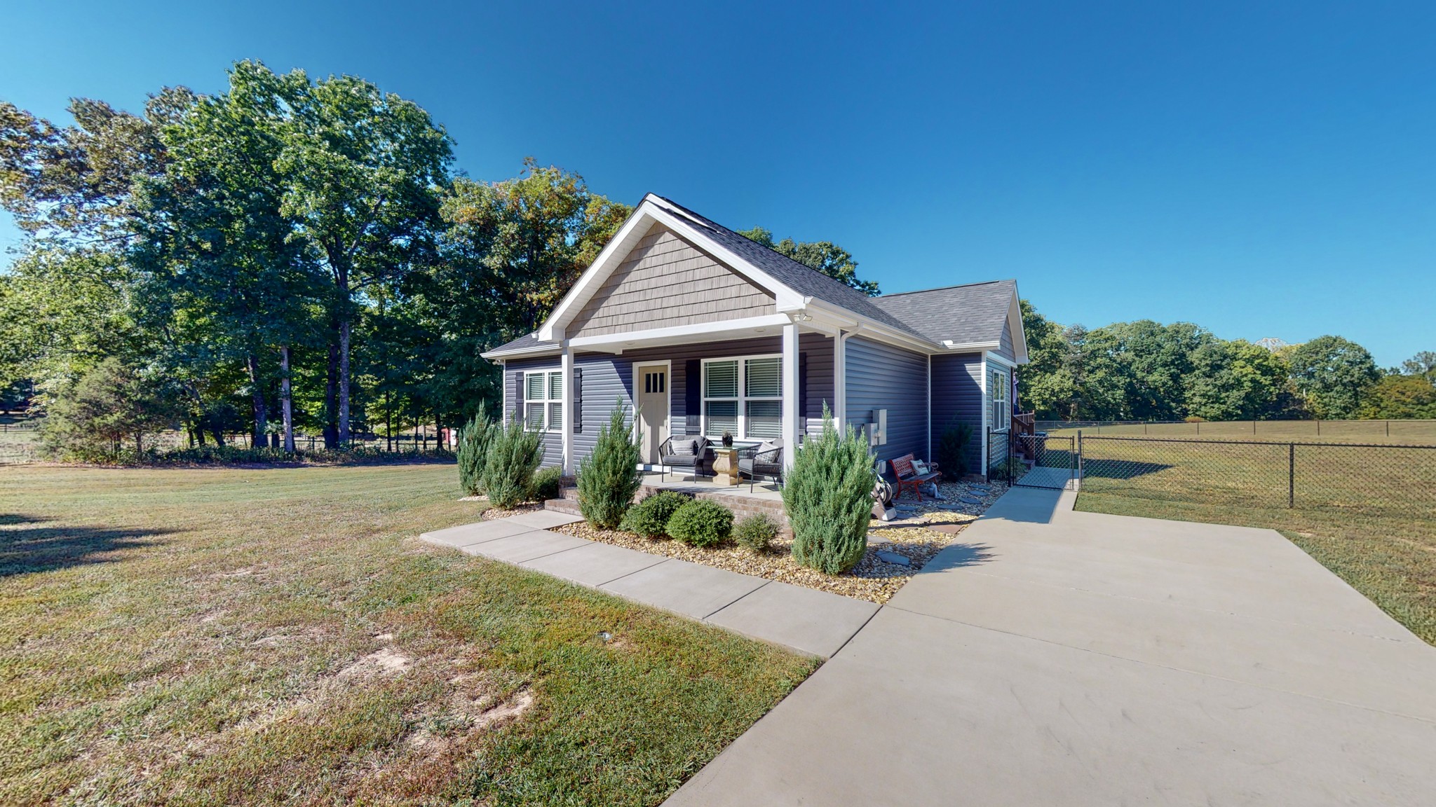 1012 Liberty Road Charlotte, TN 37036 - Photo 3 of 39 Gallery Image 3