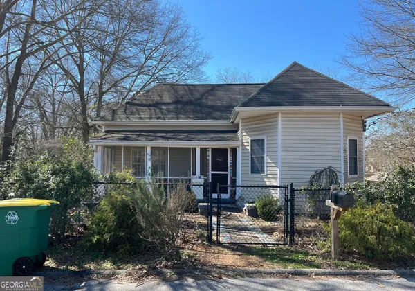 $2,060 | 1734 East Broad Street, Unit A, Athens, GA 30601