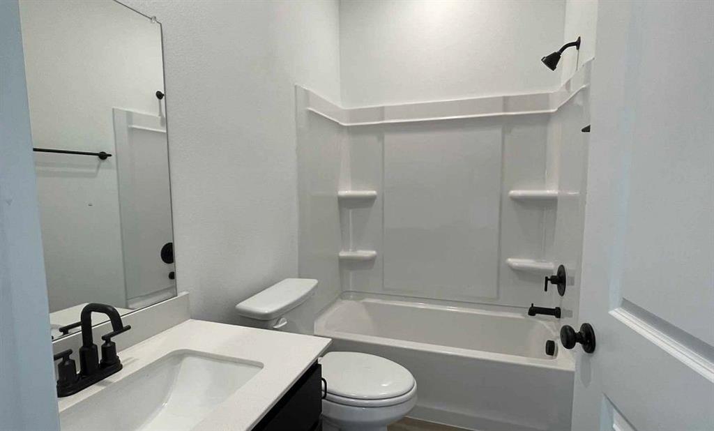 1512 Abbott Crk Road Celina, TX 75009 - Photo 18 of 31 Bathroom 3 Construction Progress